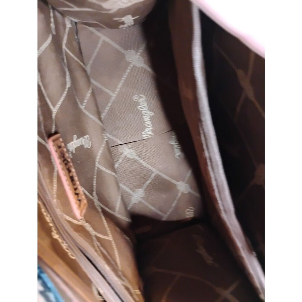 USED Wrangler Crossbody - Picture 6 of 9